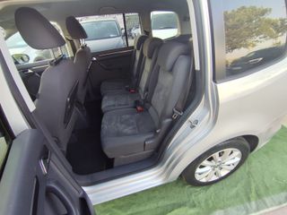 Volkswagen Touran 2011