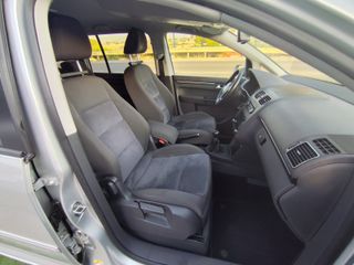 Volkswagen Touran 2011