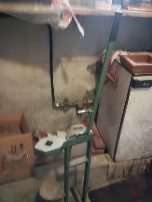 Tappatrice a colonna vintage