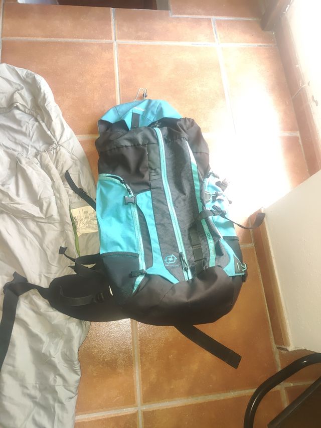 Mochila senderismo + saco dormir