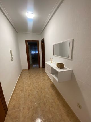 alquiler vacacional, 2 baños, 4 habitataciones.