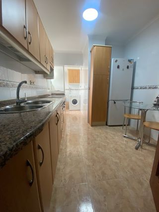 alquiler vacacional, 2 baños, 4 habitataciones.