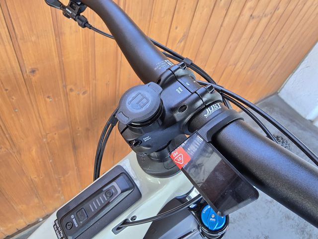 Bicicleta Moustache Game 160.7 E-MTB