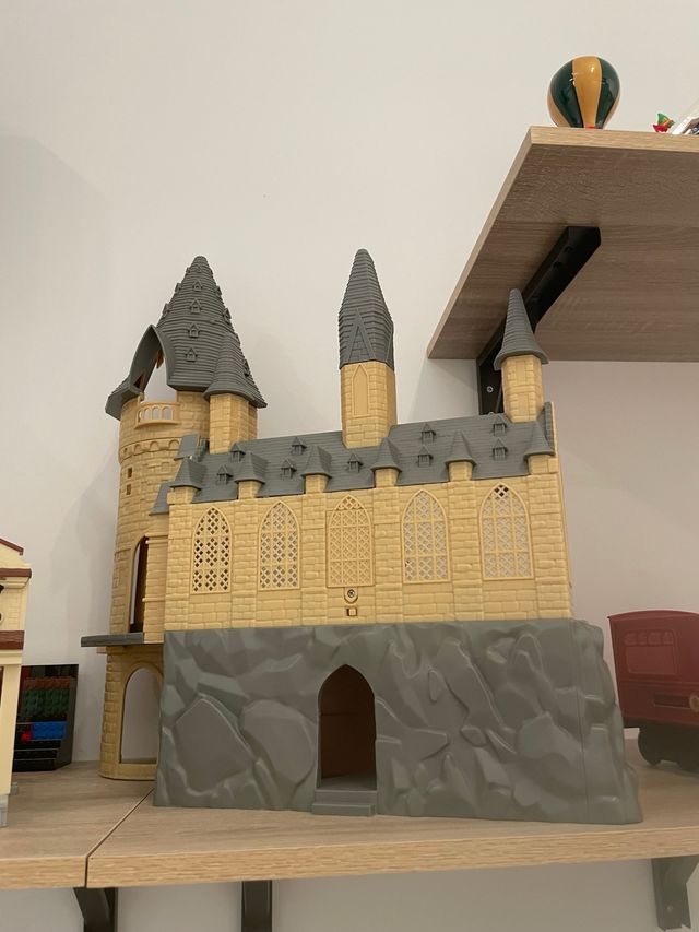 Castillo Hogwarts + Tren + callejón + Personajes