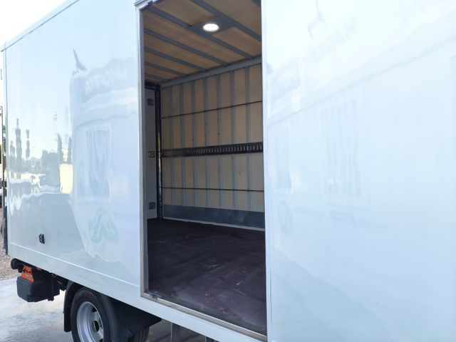 mitsubishi FUSO CANTER 2022