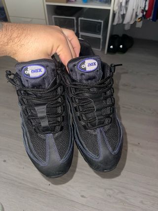 Nike Air Max 95 - Negras y Moradas