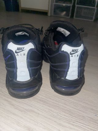 Nike Air Max 95 - Negras y Moradas