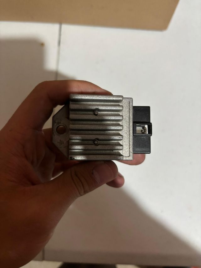 Regulador Derbi Senda DRD-RE00024