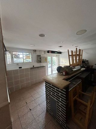 Bar en venta en Ciutat Meridiana en Barcelona