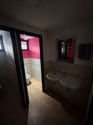 Bar en venta en Ciutat Meridiana en Barcelona