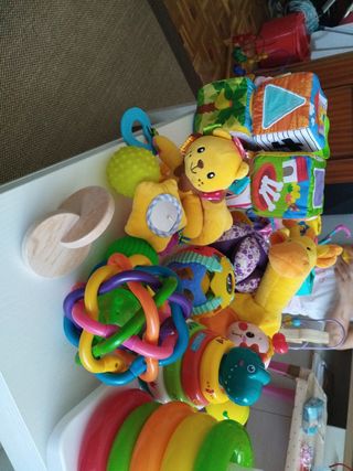 Juguetes bebé - Sonajeros & cubos