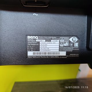 Monitor de 22"
. LCD. Se vende por sustitución.