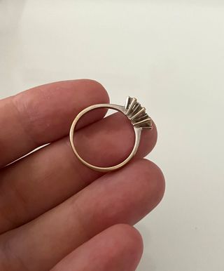 Anillo oro 18k 3 diamantes