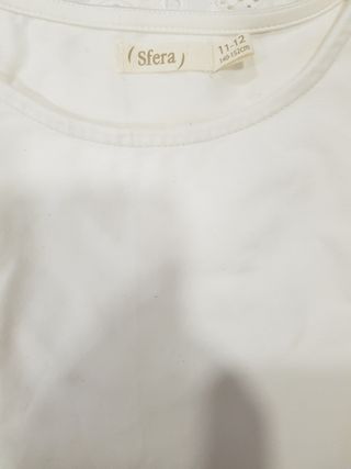 Bodys niña: blanco de Sfera y negro de Zara 11-12 