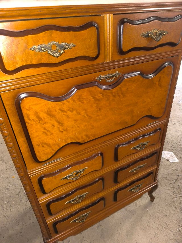 Aparador antiguo madera-mármol