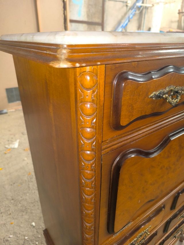 Aparador antiguo madera-mármol