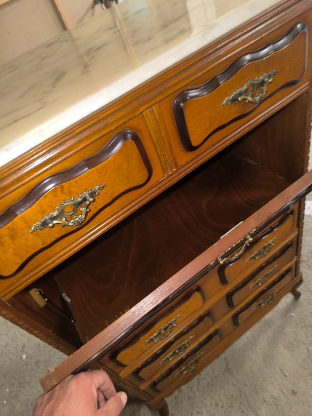 Aparador antiguo madera-mármol