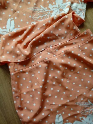 Conjunto Burberrys - lunares naranja