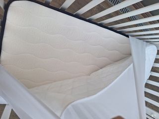 Cuna bebé blanca con colchón