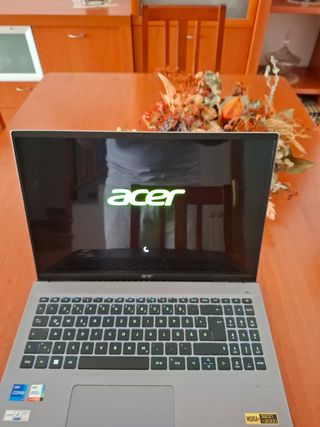 Portatile Acer Swift Go 16 Grigio