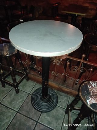 Mesa alta pub - Estilo vintage
