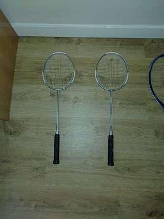 2 Raquetas bádminton + 2 pelotas