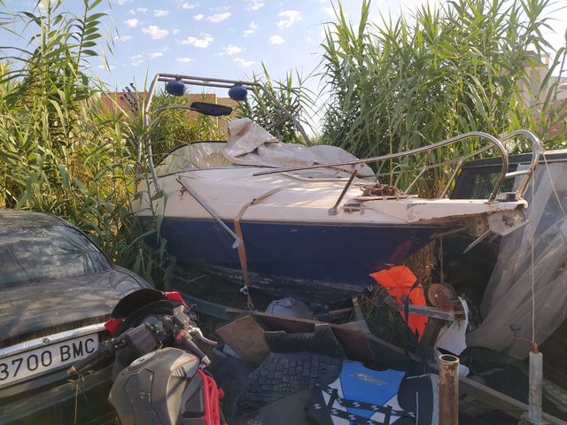 Bayliner Capri 2052 LS motor averiado con remolque