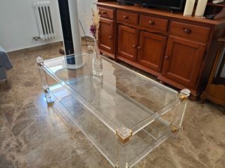 Mesa centro cristal con detalles dorados