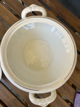 Elegante Sopera Pontesa porcelana blanca dorada