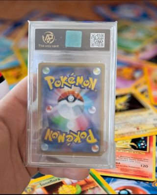 Carta Pokémon Rayquaza GX 100/173 RPA 10