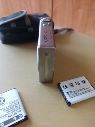 Pentax Optio T30 con accesorios - Cámara compacta