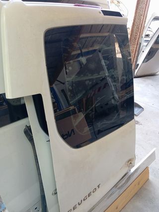 Cristal Peugeot expert puerta trasera izquierda 