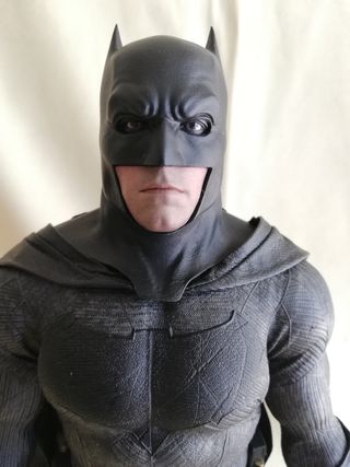 Figura Batman BVS MMS342