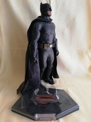 Figura Batman BVS MMS342