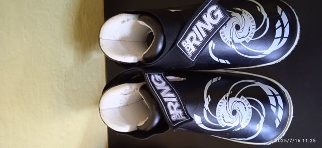 Guantoni Boxe 12oz - conchiglia protezione - piedi