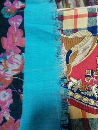 4 Pañuelos seda estampados FULARS