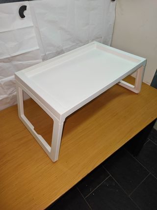 Mesa cama blanca plegable