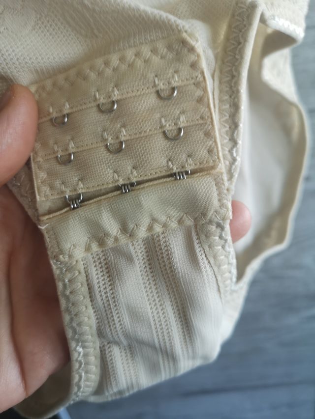 Body reductor moldeador - Beige y Negro