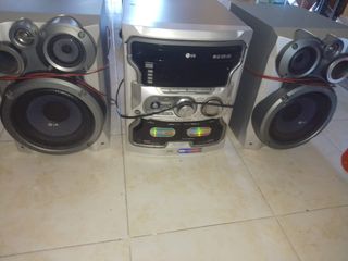 Minicadena LG - sonido envolvente