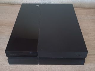 PS4 (PlayStation 4) negra - 2 mandos