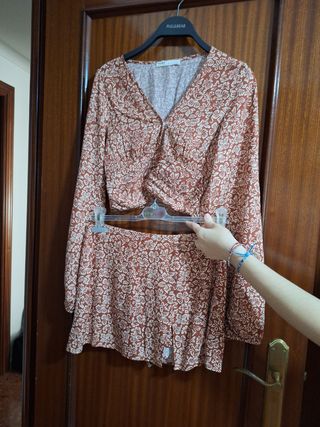 Conjunto Pull&Bear marrón y blanco