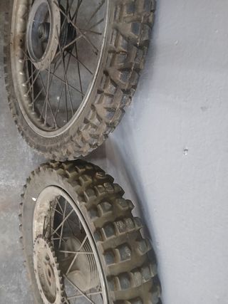 Rueda Moto Vintage 4.50-18