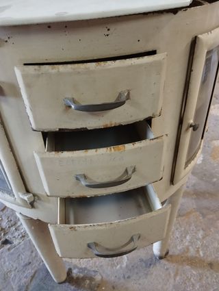 Mesa dentista antigua - metal