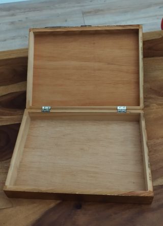 Scatola in stile veneziano in legno dorato