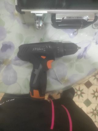 Taladro inalámbrico 12V