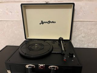 Giradischi ByronStatics vintage nero