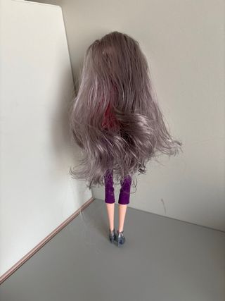 Muñeca Barbie - Cabello Gris