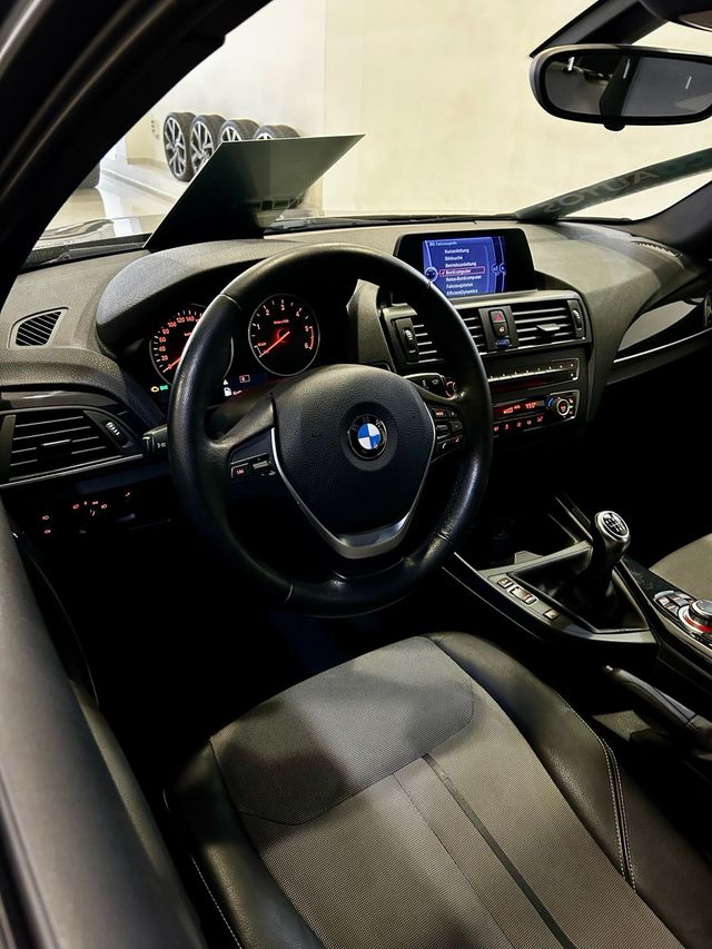 BMW Serie 118D URBAN - 2012