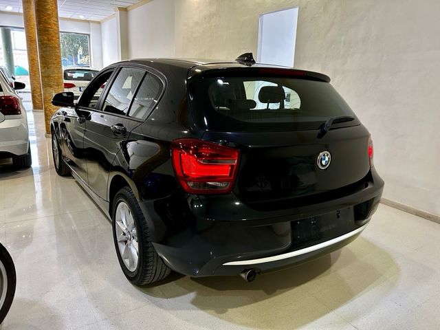 BMW Serie 118D URBAN - 2012