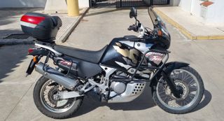 Honda Africa Twin XRV 750 RD07